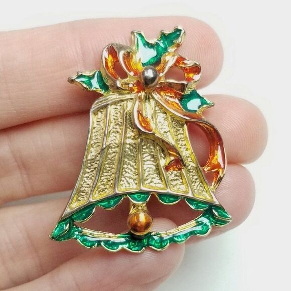Vintage Christmas Bell Holiday Brooch, Gold Tone Enamel Lapel Pin, Retro Estate - Picture 1 of 6